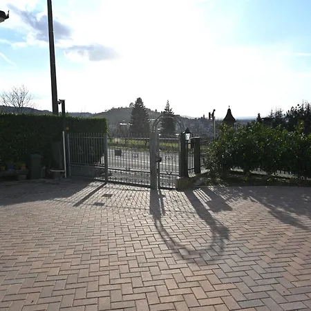 La Finestra Blu 1 Apartman *